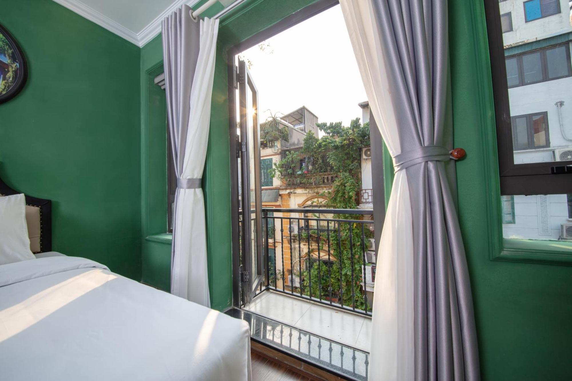 Hotel Madelise Adora & Travel Hanoi